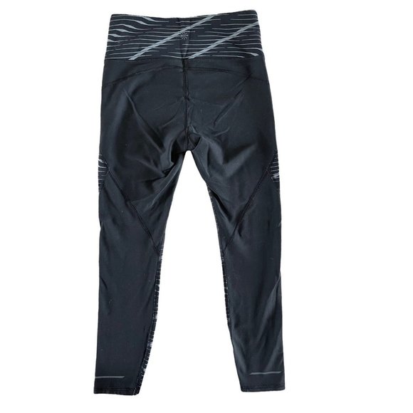 ATHLETA WAVES STEALTH 7/8 TIGHT PANTS YOGA GYM FITNESS BLACK‎ S  #457962  $108 - Picture 8 of 11